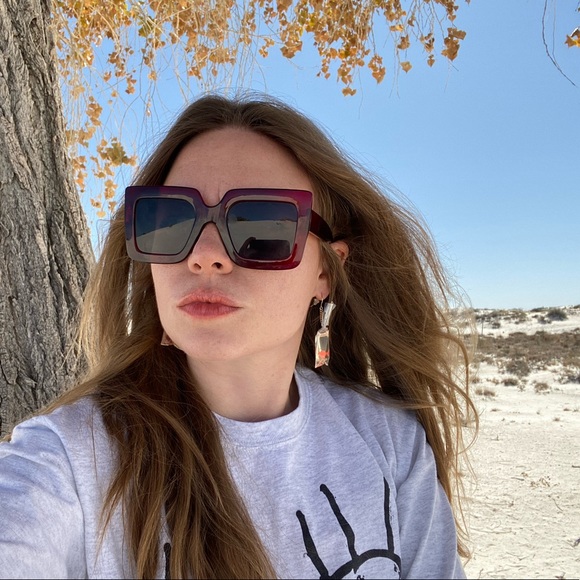 Meet your Posher, Madeline - Picture 1 of 1